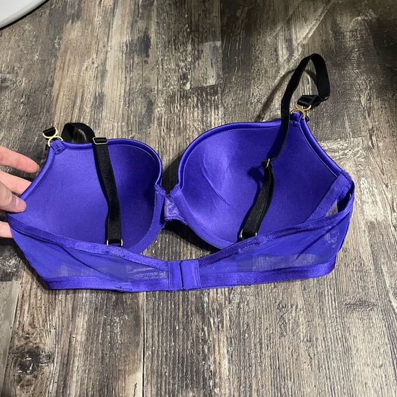 Bra - Picture 2 of 3